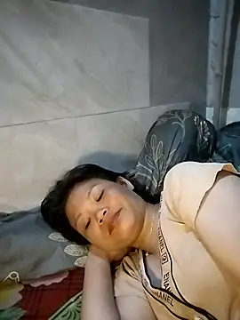 LinhNa999 online show from 03-25-26, 12:44