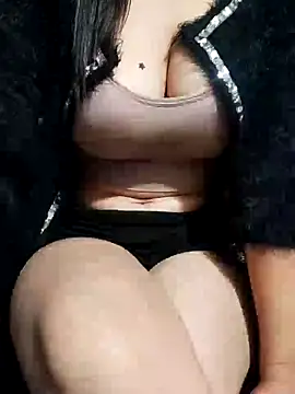 Snapshot of Your_Rubina chatting on 11-17-25, 06:14 Your Rubina online show from 11-17-25, 06:14