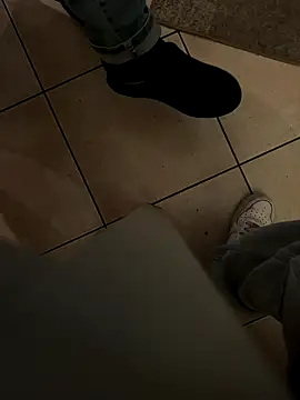 Manu97k online show from 10-14-25, 06:52