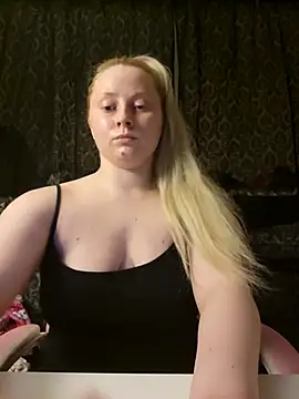 EmilyAngelUK online show from 12-21-25, 11:45