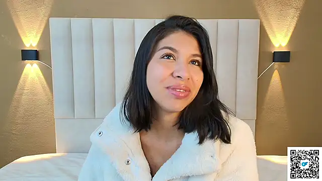 goddess saori  online show from 11-18-25, 01:00