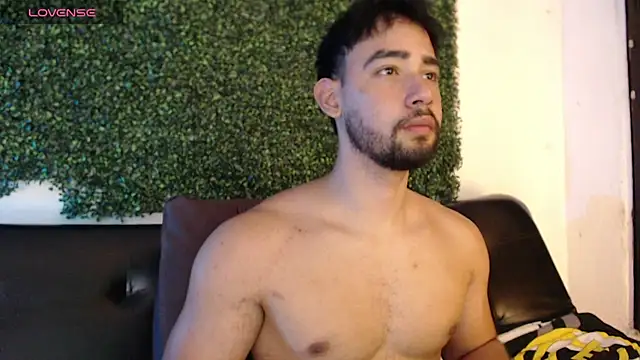 Snapshot of sam_ford_2 chatting on 09-10-25, 12:43 sam ford 2 online show from 09-10-25, 12:43