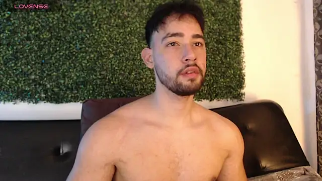 Snapshot of sam_ford_2 chatting on 11-23-25, 10:53 sam ford 2 online show from 11-23-25, 10:53