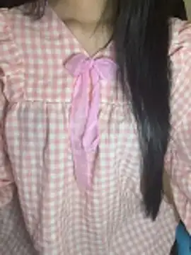 Snapshot of Dolly282 chatting on 04-15-26, 11:27 Dolly282 online show from 04-15-26, 11:27