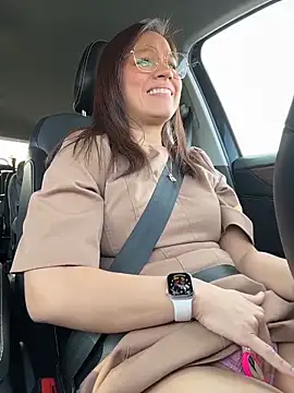 Mrs MrLove online show from 12-22-25, 06:49