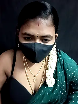 Snapshot of Tamil_Lotus chatting on 09-16-25, 05:47 Tamil Lotus online show from 09-16-25, 05:47