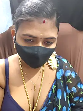 Snapshot of Tamil_Lotus chatting on 12-15-25, 06:12 Tamil Lotus online show from 12-15-25, 06:12