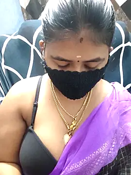 Snapshot of Tamil_Lotus chatting on 06-05-26, 05:18 Tamil Lotus online show from 06-05-26, 05:18