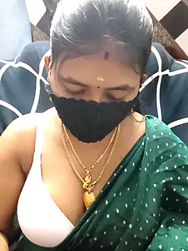 Snapshot of Tamil_Lotus chatting on 06-12-26, 05:01 Tamil Lotus online show from 06-12-26, 05:01