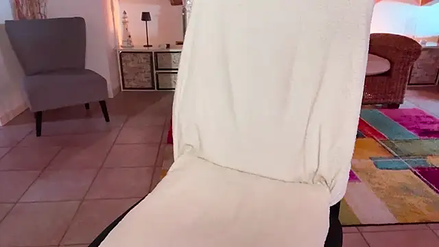 Snapshot of kyliebri chatting on 09-21-25, 12:51 kyliebri online show from 09-21-25, 12:51