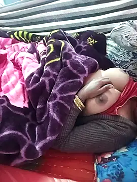 Snapshot of Sonabhabhi96 chatting on 11-16-25, 02:44 Sonabhabhi96 online show from 11-16-25, 02:44