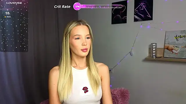 Snapshot of _Cutiefull_Lion_ chatting on 09-15-25, 05:29 Cutiefull Lion online show from 09-15-25, 05:29