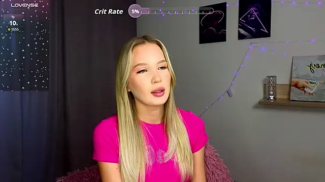 Snapshot of _Cutiefull_Lion_ chatting on 10-08-25, 05:27 Cutiefull Lion online show from 10-08-25, 05:27