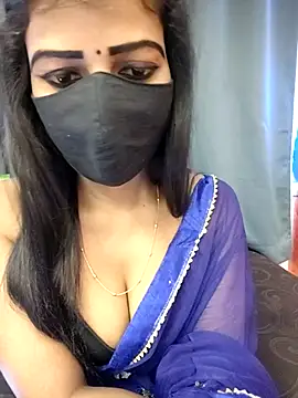 Snapshot of Misss-julli chatting on 03-19-26, 08:40 Misss-julli online show from 03-19-26, 08:40
