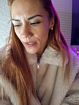 Snapshot of SlimBellaa chatting on 11-14-25, 09:46 SlimBellaa online show from 11-14-25, 09:46