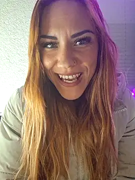 Snapshot of SlimBellaa chatting on 11-26-25, 09:38 SlimBellaa online show from 11-26-25, 09:38