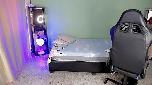 Stein  online show from 10-24-25, 01:29