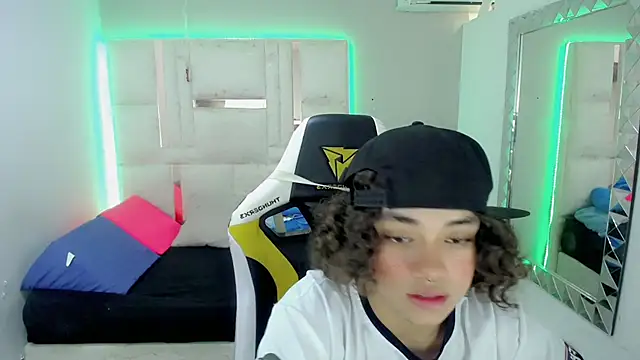 Stein  online show from 11-26-25, 08:43