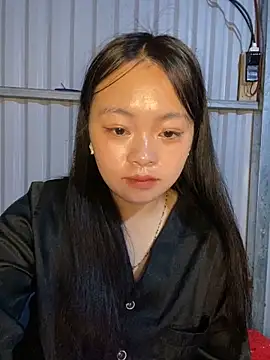 Snapshot of Julia-Elsa chatting on 10-12-25, 05:23 Julia-Elsa online show from 10-12-25, 05:23