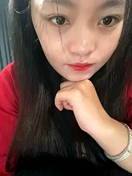 Snapshot of Julia-Elsa chatting on 11-14-25, 04:55 Julia-Elsa online show from 11-14-25, 04:55