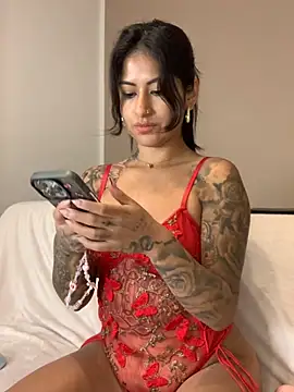 Snapshot of mrskarmaa chatting on 10-28-25, 04:31 mrskarmaa online show from 10-28-25, 04:31