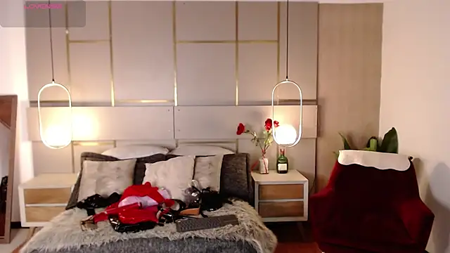 Lina Montclair online show from 09-23-25, 08:01