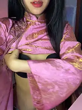 Snapshot of Sexlove_bb chatting on 02-17-26, 12:01 Sexlove bb online show from 02-17-26, 12:01