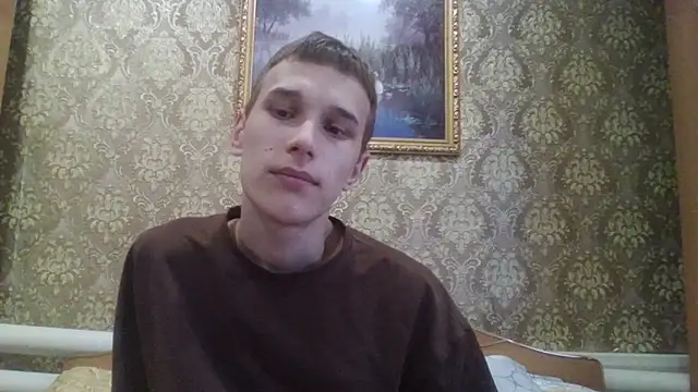 Snapshot of your___honeyy chatting on 09-26-25, 09:35 your honeyy online show from 09-26-25, 09:35