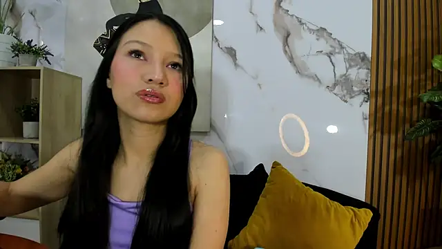 Sophie Calloway online show from 11-26-25, 03:24