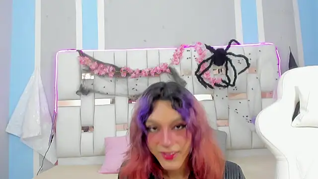 Snapshot of MilkWhore1 chatting on 10-27-25, 08:24 MilkWhore1 online show from 10-27-25, 08:24