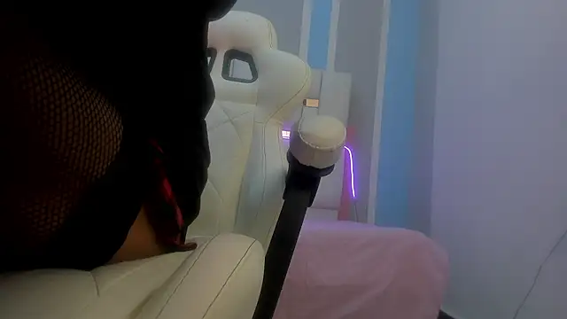 MilkWhore1 online show from 02-10-26, 07:29