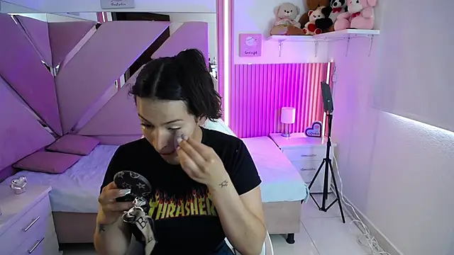 Mia garcia28 online show from 09-19-25, 07:36