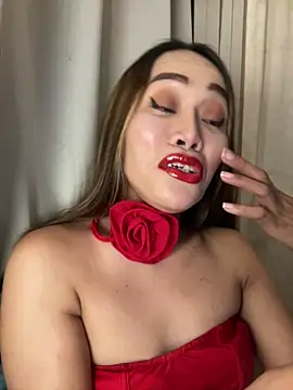 Snapshot of RomanticPearlTS chatting on 05-17-26, 12:41 RomanticPearlTS online show from 05-17-26, 12:41