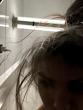 Snapshot of Junani2231 chatting on 11-25-25, 12:10 Junani2231 online show from 11-25-25, 12:10