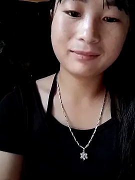 Snapshot of Sunyinn chatting on 09-27-25, 12:48 Sunyinn online show from 09-27-25, 12:48