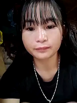 Snapshot of Sunyinn chatting on 10-06-25, 11:46 Sunyinn online show from 10-06-25, 11:46