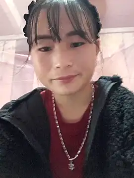 Snapshot of Sunyinn chatting on 10-25-25, 02:52 Sunyinn online show from 10-25-25, 02:52