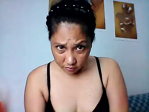 nhayasquirt online show from 10-15-25, 10:32