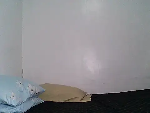 nhayasquirt online show from 04-30-26, 10:21