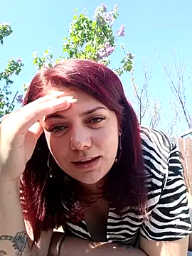 Snapshot of LadyNora chatting on 05-05-26, 07:49 LadyNora online show from 05-05-26, 07:49