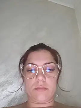 Snapshot of LadyNora chatting on 05-31-26, 06:31 LadyNora online show from 05-31-26, 06:31