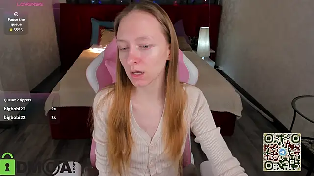 Mia E1fie online show from 01-08-26, 12:02