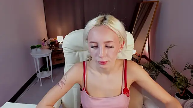 cute luucy online show from 03-17-26, 03:11