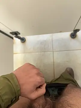 Snapshot of c2c3finm chatting on 03-05-26, 01:18 c2c3finm online show from 03-05-26, 01:18