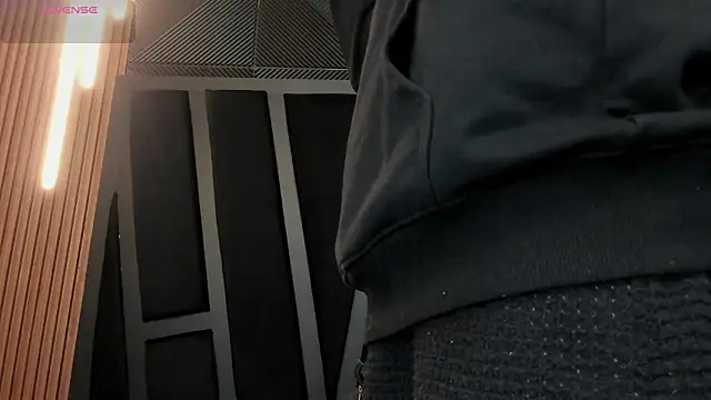 Snapshot of marco_garciia_ chatting on 10-10-25, 11:15 marco garciia online show from 10-10-25, 11:15