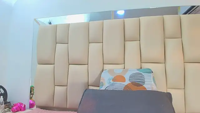 Snapshot of sweet_amye chatting on 11-25-25, 07:47 sweet amye online show from 11-25-25, 07:47