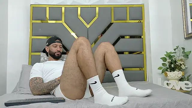 yorbymaxx online show from 09-27-25, 04:23