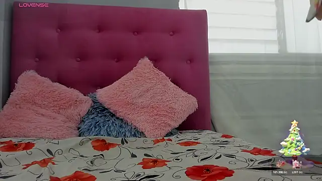 Veronica mellerr online show from 12-22-25, 03:42