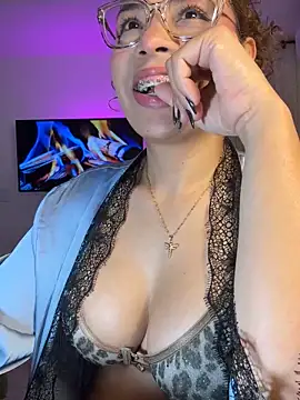 megansan  online show from 10-10-25, 12:48