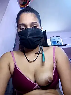 Snapshot of 3USHA chatting on 10-11-25, 10:03 3USHA online show from 10-11-25, 10:03